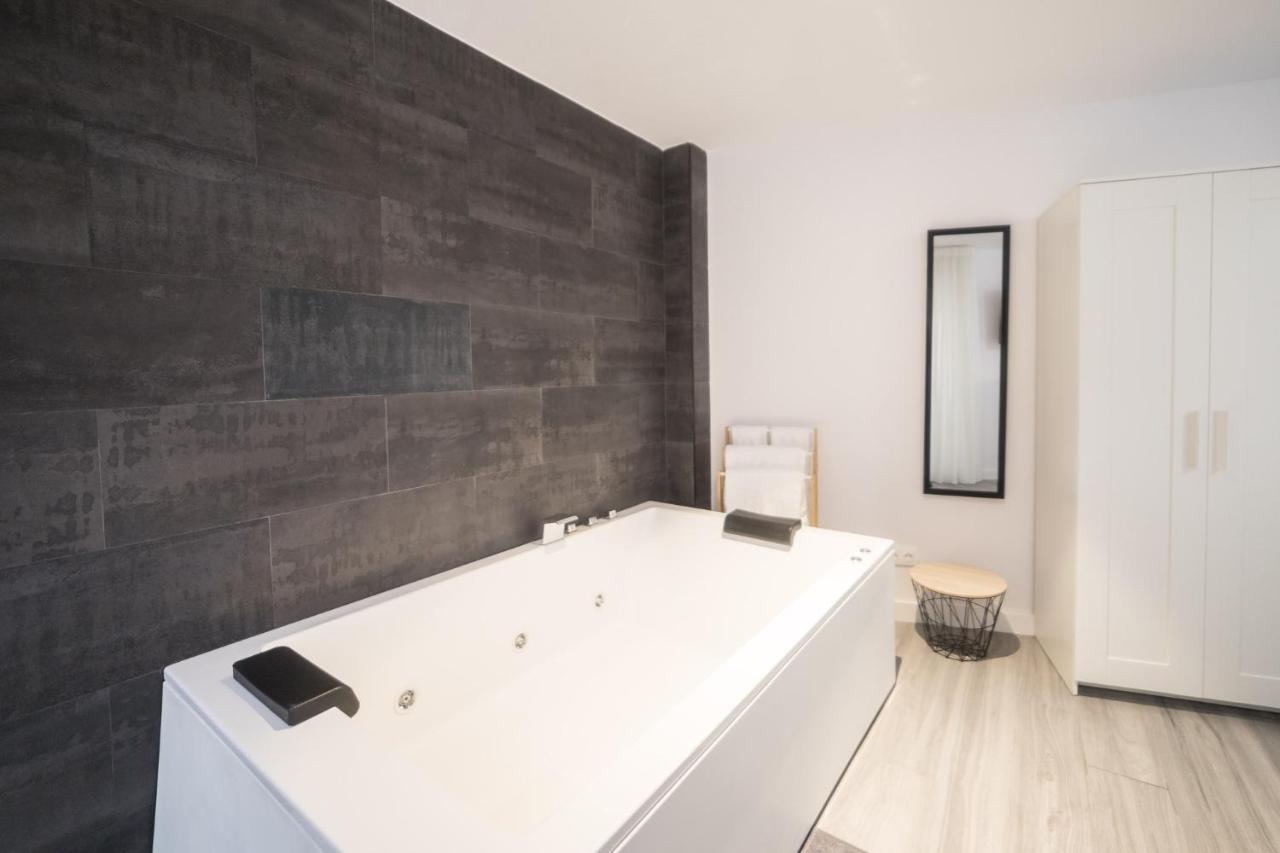 Moonkey - Apartamento Mediterraneo Con Jacuzzi Y Luz Natural Alicante Kültér fotó